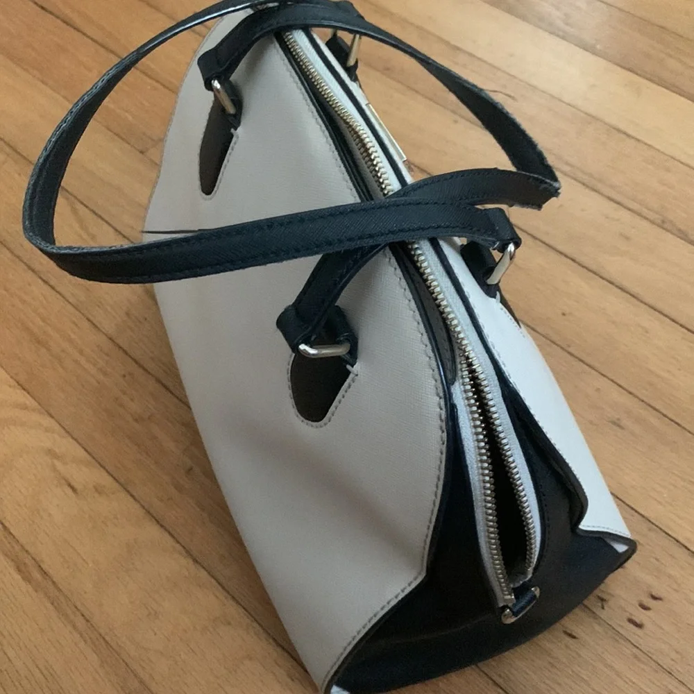 Kate Spade Black & White Satchel - Picture 4 of 10